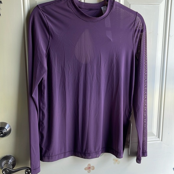 lululemon athletica Dresses & Skirts - Lululemon Keyhole Mesh L/S shirt